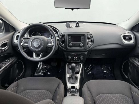 Used 2018 Jeep Compass Sport w/ Cold Weather Group image 14