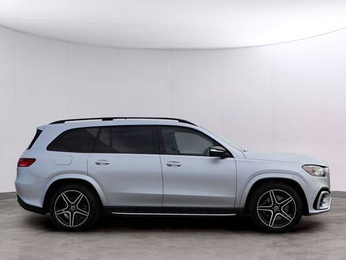 Certified 2025 Mercedes-Benz GLS 450 4MATIC image 4