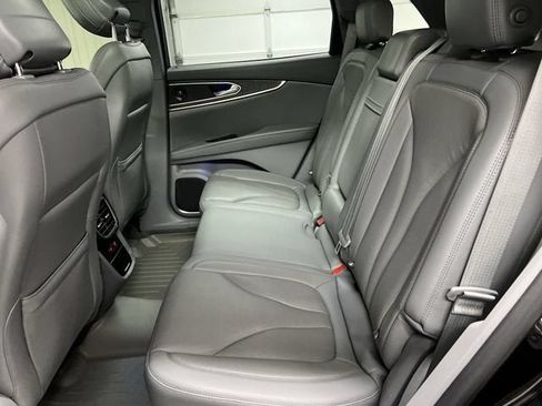 Used 2020 Lincoln Nautilus Reserve AWD/4WD image 26