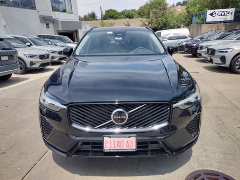 New 2026 Volvo XC60 B5 Plus w/ Protection Package Premier image 4