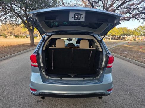 Used 2013 Dodge Journey SXT w/ Flexible Seating Group image 20