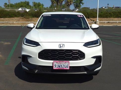 Used 2024 Honda HR-V LX image 2