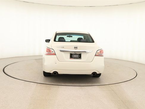 Used 2015 Nissan Altima 2.5 S w/ Power Driver Seat Package image 5