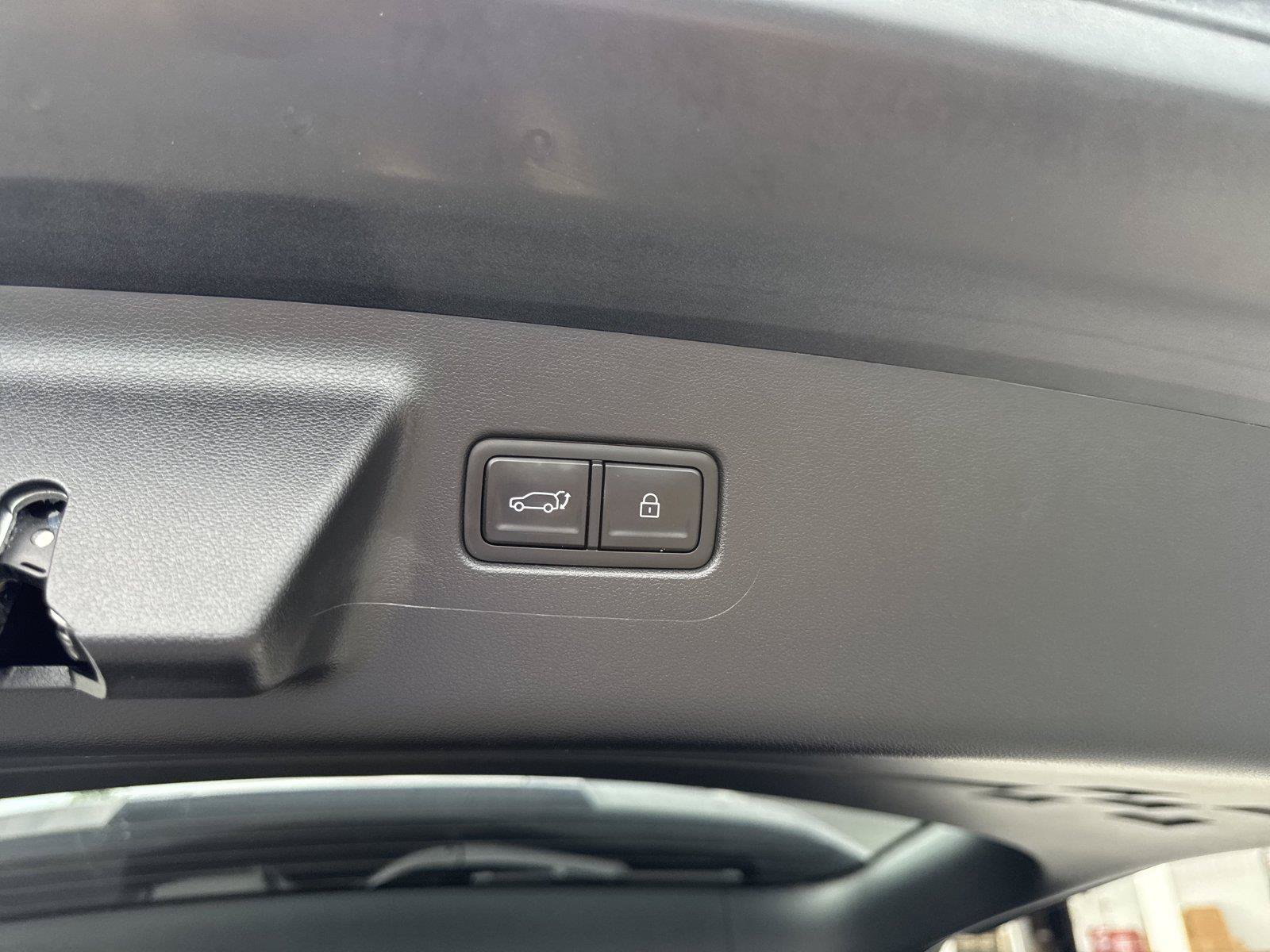 Used 2026 Hyundai Santa Fe SE FWD image 36