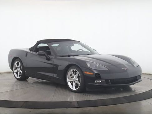 Used 2008 Chevrolet Corvette Convertible w/ Preferred Equipment Group RWD image 2