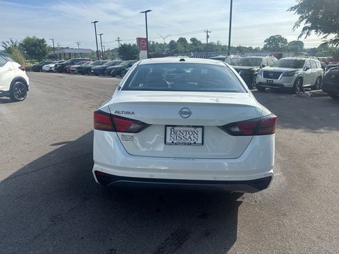 New 2026 Nissan Altima 2.5 SV FWD image 7