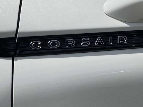 New 2025 Lincoln Corsair Reserve w/ Jet Appearance Package image 13