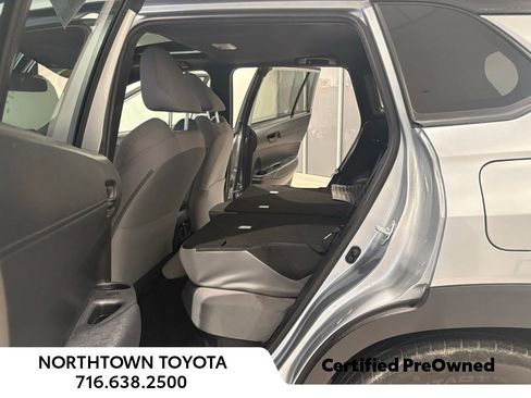 Used 2024 Toyota Corolla Cross AWD Hybrid w/ Moonroof Package image 21