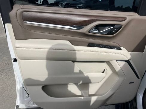 Used 2021 GMC Yukon XL Denali w/ Denali Ultimate Package AWD/4WD image 14