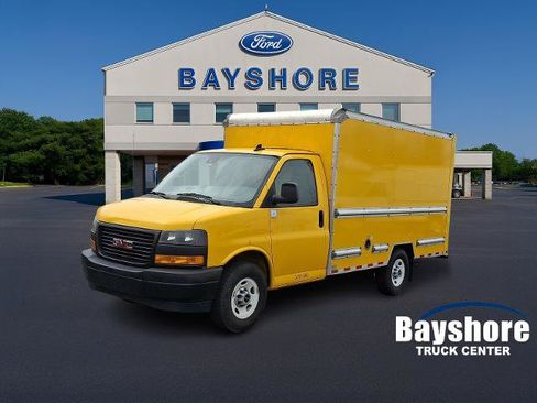 Used 2021 GMC Savana 3500 w/ Power Convenience Package RWD image 1