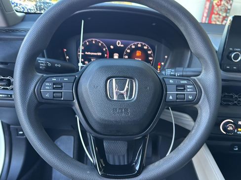 Used 2023 Honda Accord LX image 17