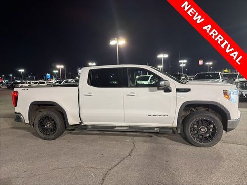 Used 2019 GMC Sierra 1500 SLE w/ SLE Value Package image 2