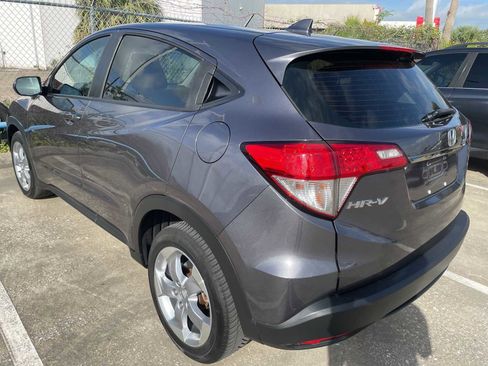 Used 2020 Honda HR-V LX image 2