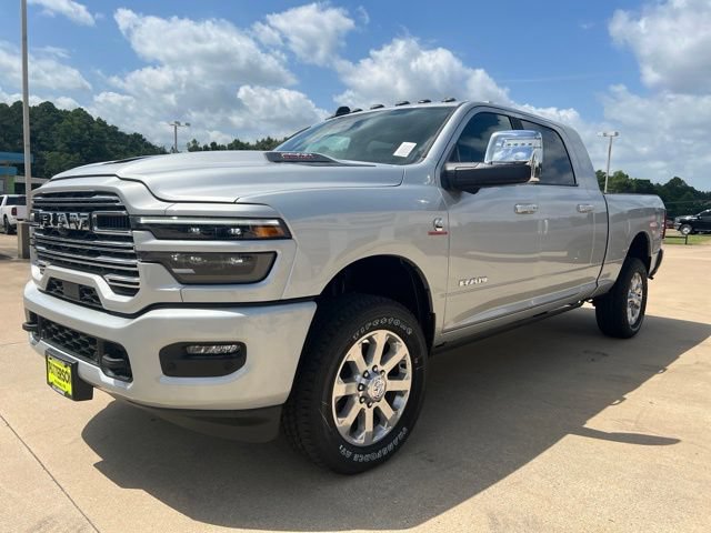 New 2026 RAM 2500 Laramie AWD/4WD image 3