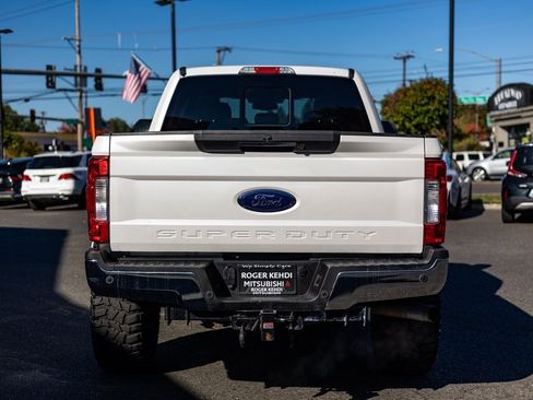 Used 2019 Ford F250 Lariat w/ Lariat Ultimate Package image 14