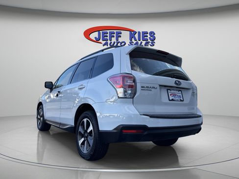 Used 2017 Subaru Forester 2.5i Limited image 5