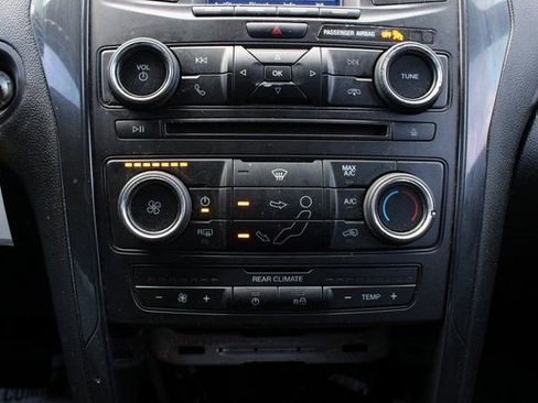 Used 2018 Ford Explorer 4WD Police Interceptor image 16