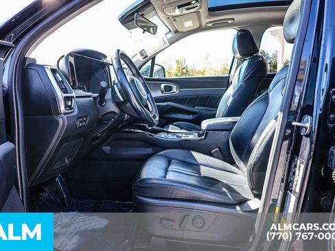 Used 2022 Kia Sorento SX w/ Panoramic Sunroof Package image 19