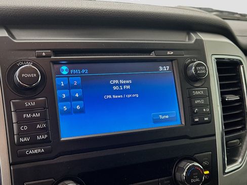 Used 2018 Nissan Titan SV w/ SV Convenience Package AWD/4WD image 21