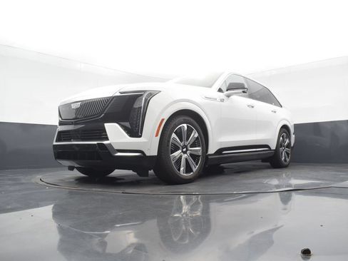 Used 2025 Cadillac Escalade IQ Luxury 2 AWD/4WD image 48