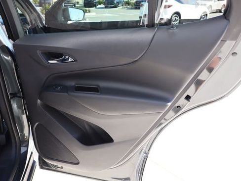 Used 2020 Chevrolet Equinox LT image 27