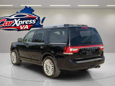 Used 2016 Lincoln Navigator Select AWD/4WD image 22