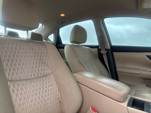 Used 2016 Nissan Altima 2.5 SV FWD image 26