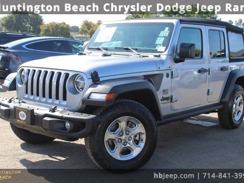 Used 2021 Jeep Wrangler Unlimited Sport image 8