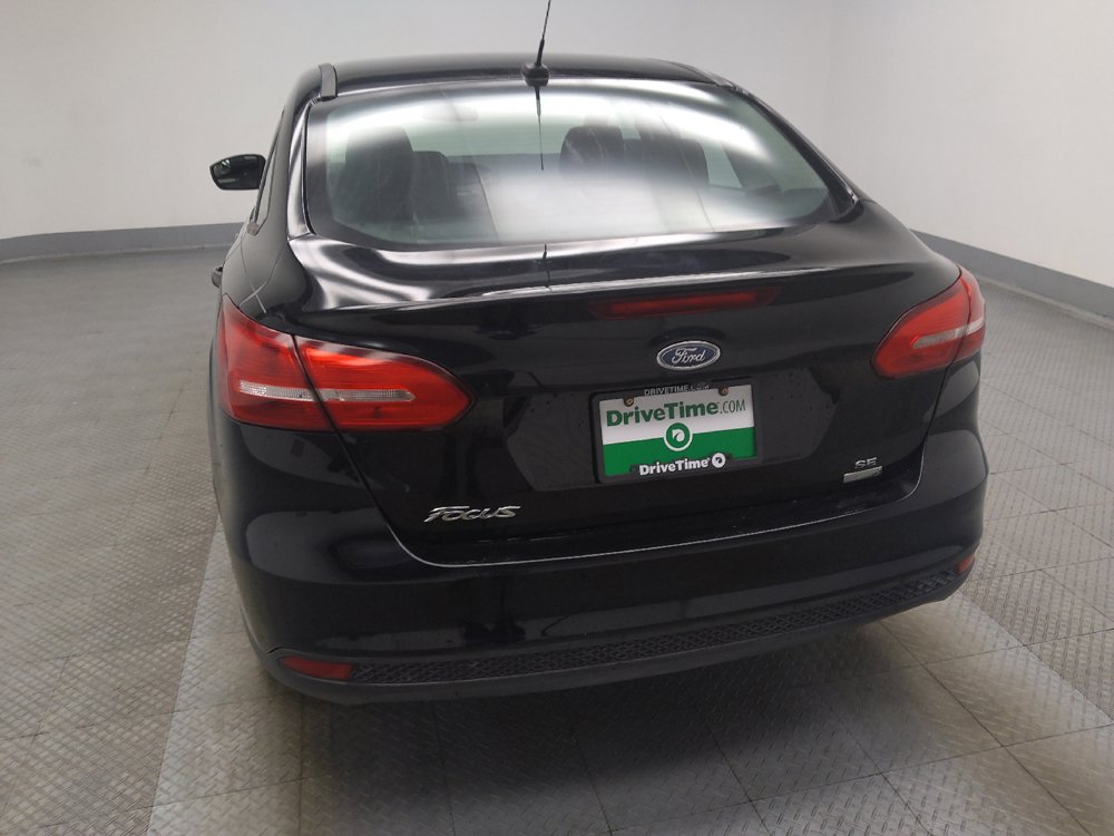 Used 2018 Ford Focus SE w/ SE Appearance Package FWD image 6