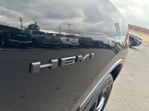 Used 2023 Dodge Durango R/T w/ Blacktop Package AWD/4WD image 14