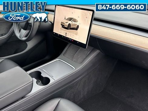 Used 2023 Tesla Model Y Long Range image 10