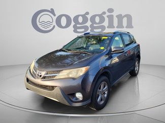 Used 2015 Toyota RAV4 XLE FWD video 1