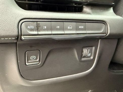 Used 2023 Cadillac Escalade Premium Luxury w/ LPO, Floor Liner Package AWD/4WD image 32