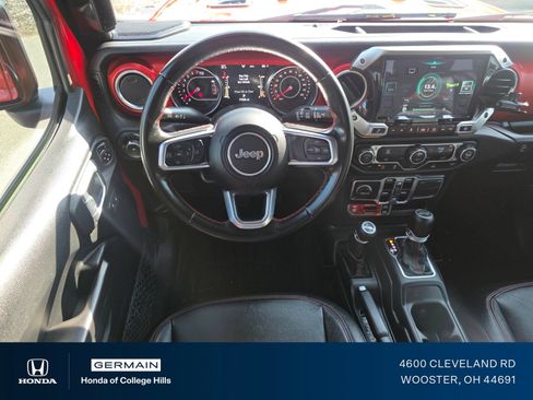 Used 2021 Jeep Wrangler Unlimited Rubicon AWD/4WD image 3