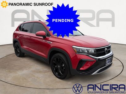 Certified 2022 Volkswagen Taos SE w/ Panoramic Sunroof Package