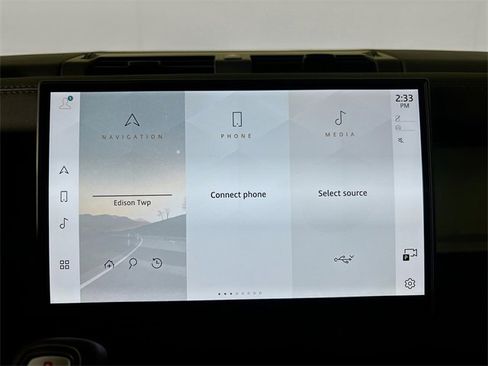 Used 2025 Land Rover Defender 110 S image 16