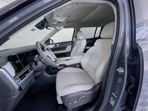 Used 2024 Hyundai Santa Fe Calligraphy AWD/4WD image 13