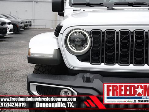 New 2026 Jeep Gladiator Sport AWD/4WD image 42