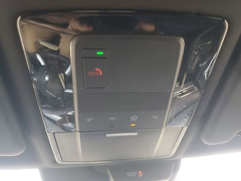 New 2026 Mitsubishi Outlander LE AWD/4WD image 32