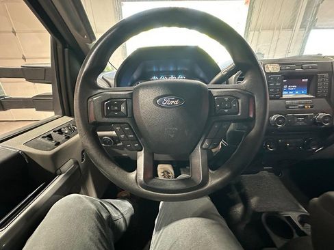 Used 2017 Ford F350 XLT image 33