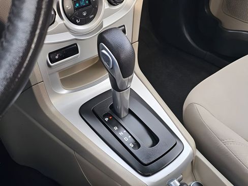 Used 2014 Ford Fiesta SE w/ Comfort Package FWD image 23