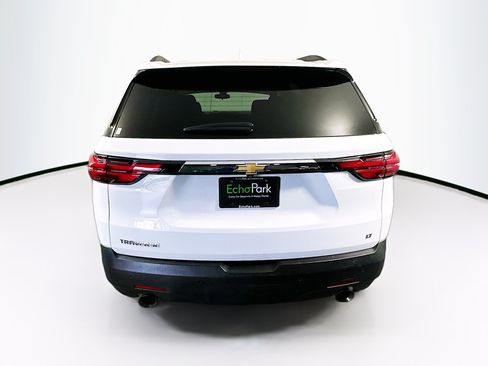 Used 2023 Chevrolet Traverse LT FWD image 7