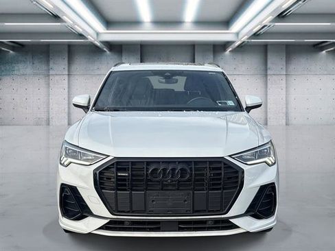Used 2022 Audi Q3 2.0T Premium Plus image 2