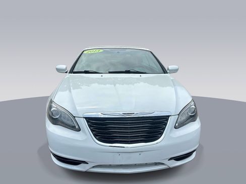 Used 2013 Chrysler 200 S FWD image 5
