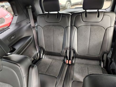 New 2025 Jeep Grand Cherokee L Altitude image 32