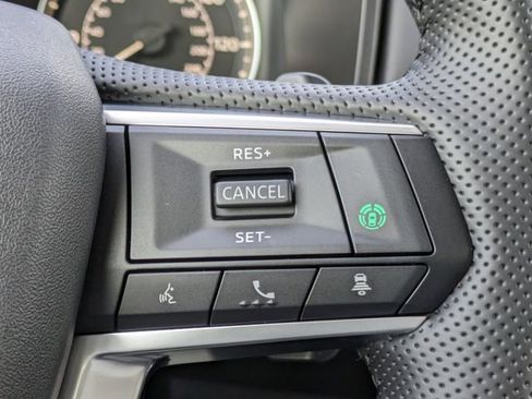 New 2025 Mitsubishi Outlander SE image 29