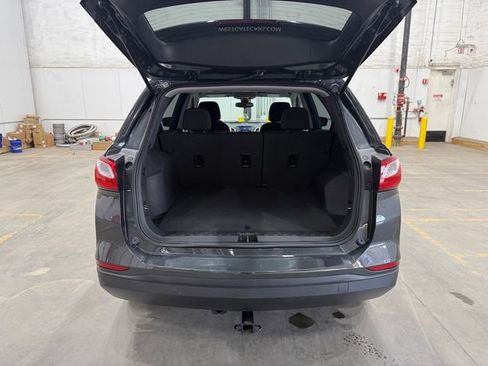 Used 2021 Chevrolet Equinox LS w/ LS Convenience Package image 11