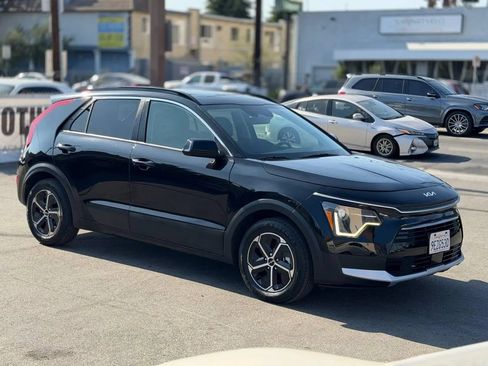 Used 2023 Kia Niro EX FWD image 25