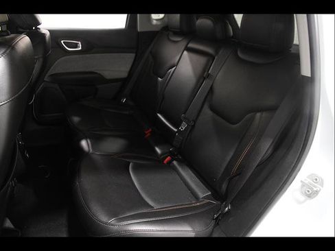 Used 2022 Jeep Compass Latitude AWD/4WD image 19
