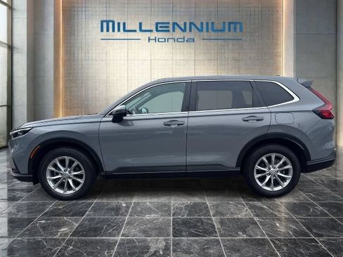Used 2024 Honda CR-V EX-L image 2